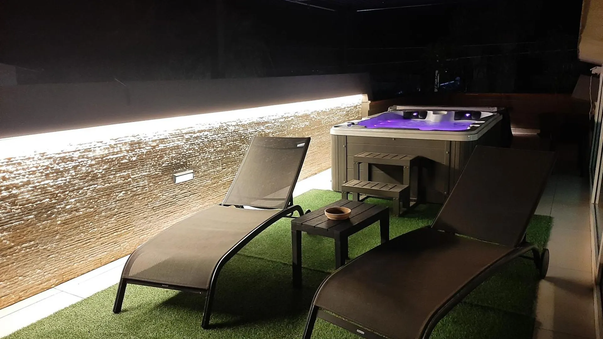 Villa Tea Fontane Bianche Sr Con Jacuzzi E Piscina Privata 0*,  Italia